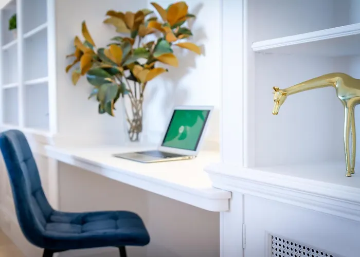 Banus - Puerto Banus Marina Harbour Seafront *