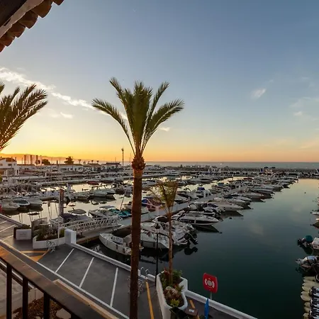 Banus - Puerto Banus Marina Harbour Seafront 마르베야