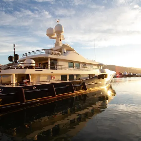 Banus - Puerto Banus Marina Harbour Seafront 마르베야