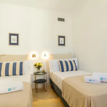 Banus - Puerto Banus Marina Seafront - Premium 2br - 2ba - Outdoor Balcony - Panoramic Marina & Mediterranean Views - Stunning Sunsets - Heart Of Puerto Banus - Direct Access - Steps From El Corte Ing Luxury Shopping * Μαρμπέλλα
