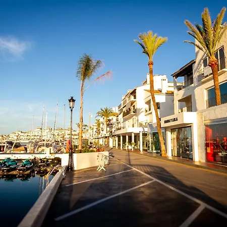 Banus - Puerto Banus Marina Seafront - Premium 2br - 2ba - Outdoor Balcony - Panoramic Marina & Mediterranean Views - Stunning Sunsets - Heart Of Puerto Banus - Direct Access - Steps From El Corte Ing Luxury Shopping Διαμέρισμα