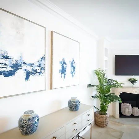 Banus - Puerto Banus Marina Seafront - Premium 2br - 2ba - Outdoor Balcony - Panoramic Marina & Mediterranean Views - Stunning Sunsets - Heart Of Puerto Banus - Direct Access - Steps From El Corte Ing Luxury Shopping Διαμέρισμα