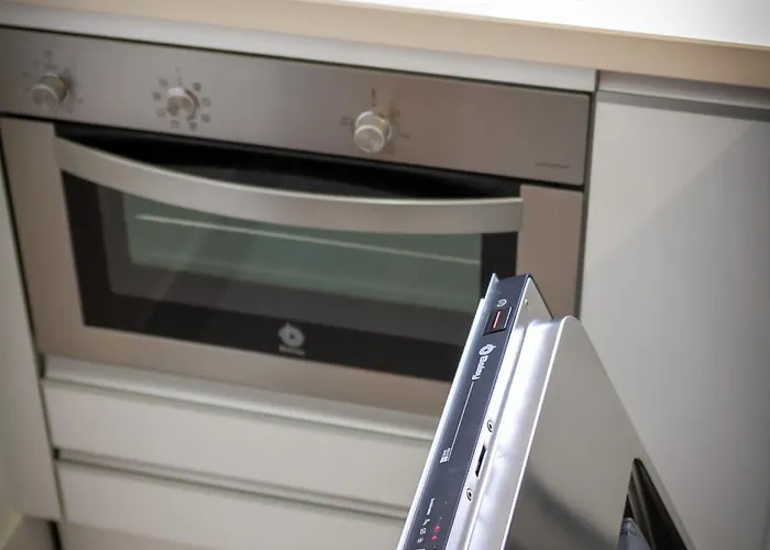 Banus - Puerto Banus Marina Harbour Seafront *