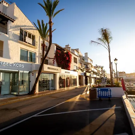 Banus - Puerto Banus Marina Harbour Seafront Марбелья