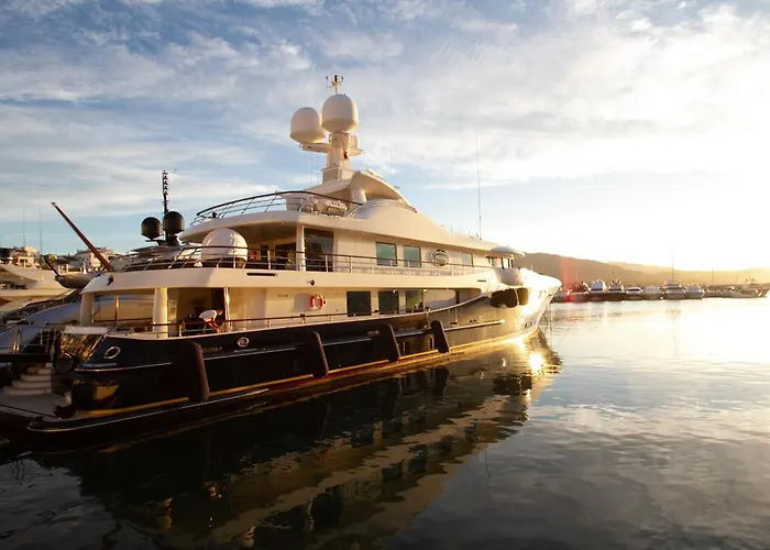 Banus - Puerto Banus Marina Harbour Seafront Марбелья